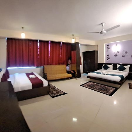 Airport Hotel Port View Nuova Delhi Esterno foto