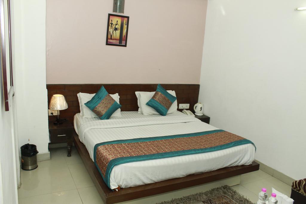 Airport Hotel Port View Nuova Delhi Esterno foto