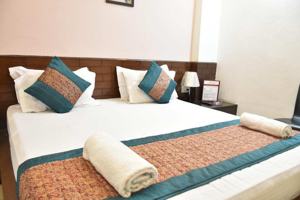 Airport Hotel Port View Nuova Delhi Esterno foto