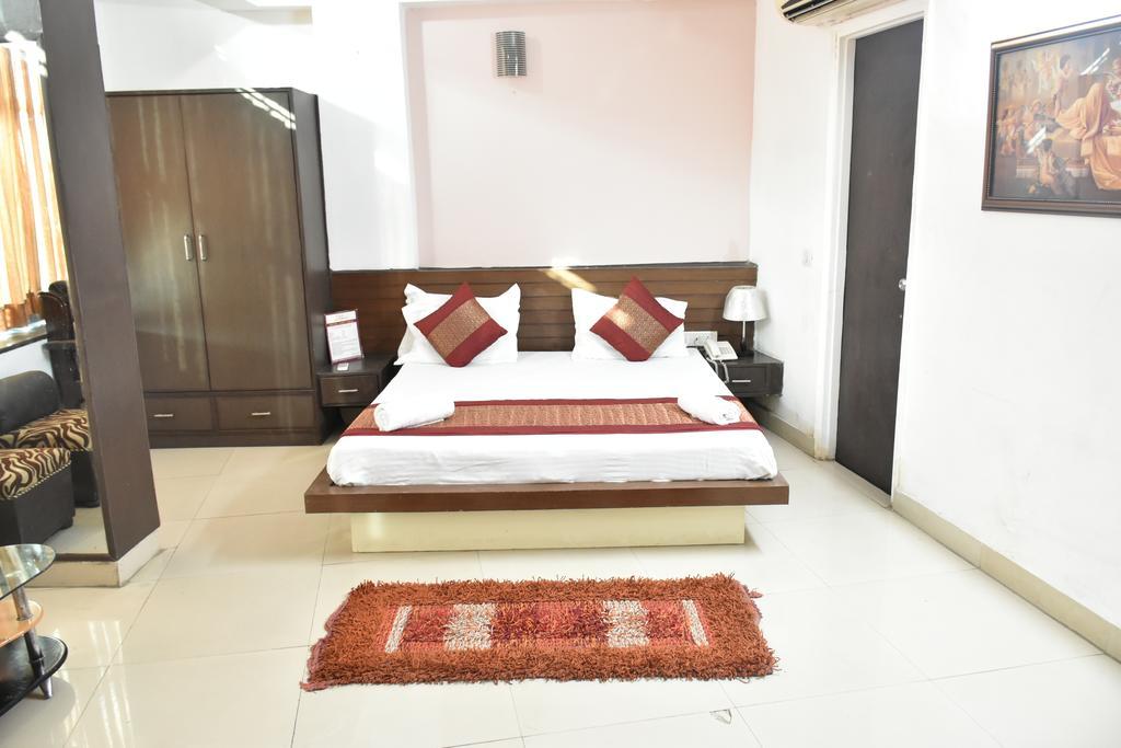 Airport Hotel Port View Nuova Delhi Esterno foto