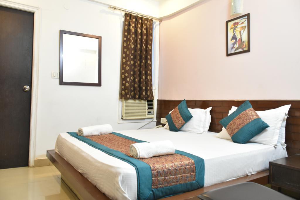 Airport Hotel Port View Nuova Delhi Esterno foto