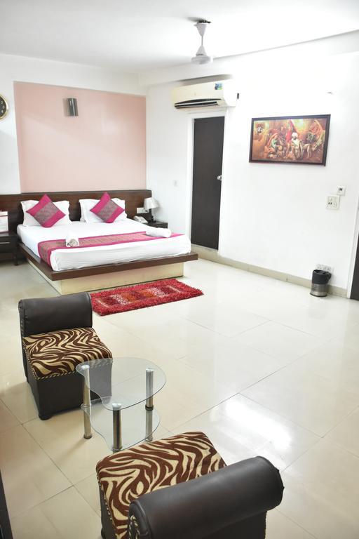 Airport Hotel Port View Nuova Delhi Esterno foto